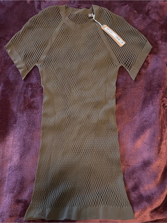 SKIMS Tops - SKIMS Olive Mesh Short Sleeve Knit Top